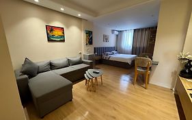 Toto Apartment